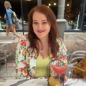 Meet your Posher, Christina